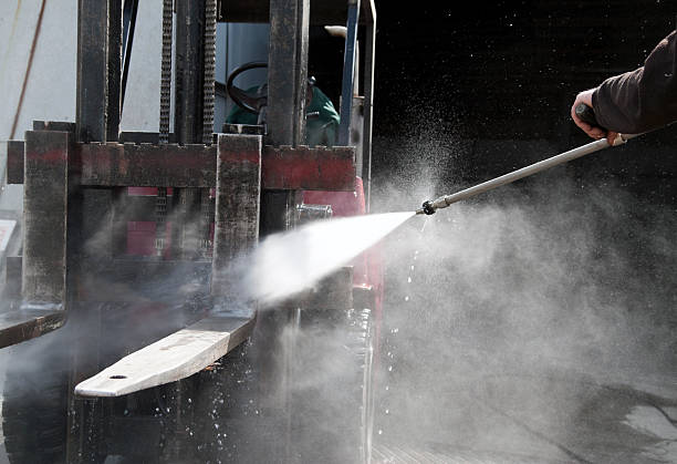 Best Local Pressure Washing Services  in Leavenworth, WA