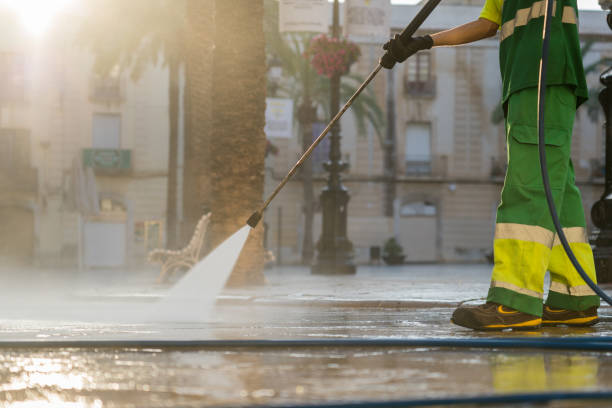 Best Deck Pressure Washing  in Leavenworth, WA